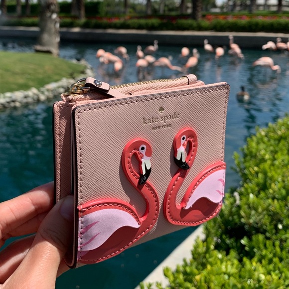 Kate Spade Flamingo By The Pool Zip Bifold Wallet - Picture 2 of 8